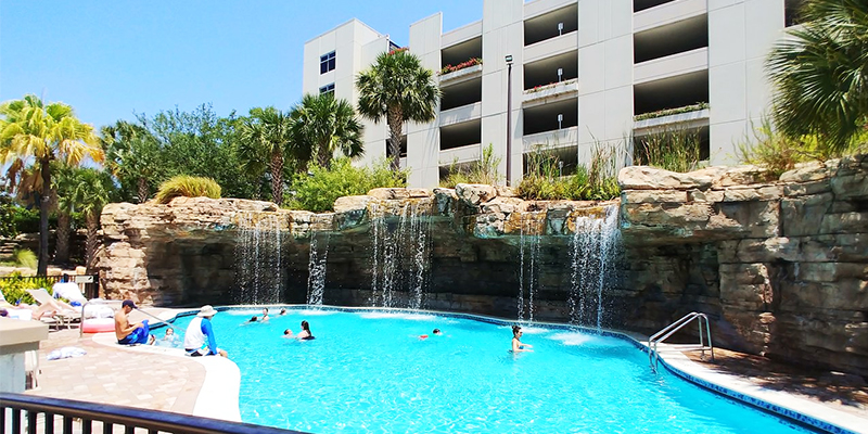 HYATT REGENCY HOTEL SWIMMING POOL
